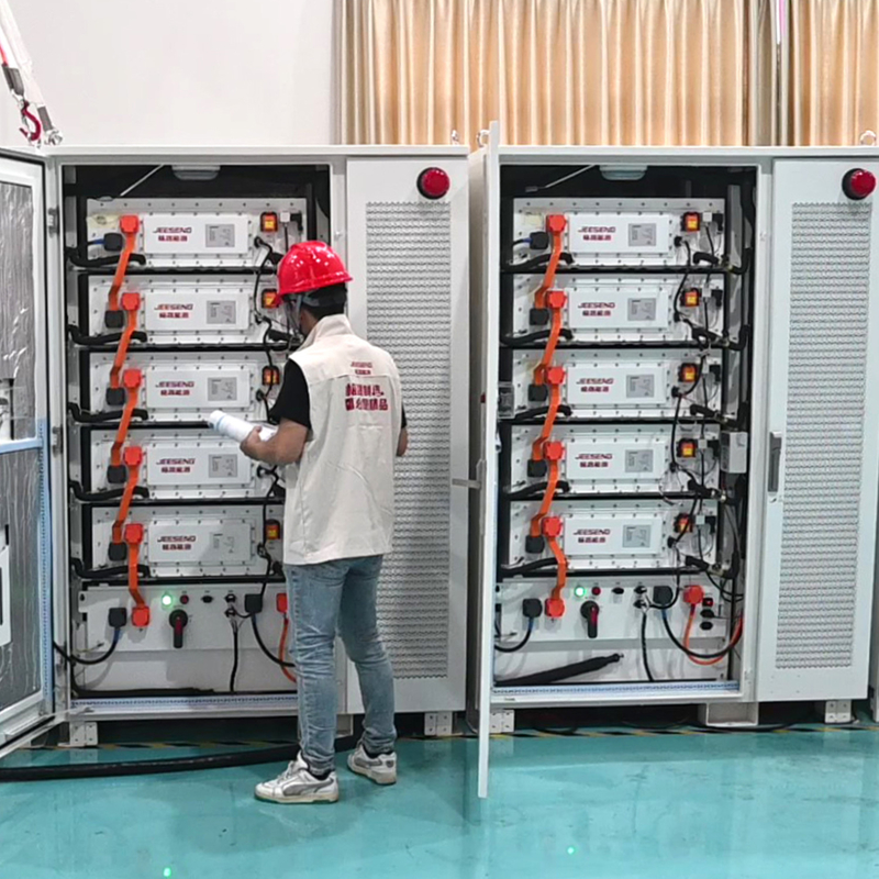 200KW 372KWh Armário de armazenamento de energia refrigerado a líquido para sistemas industriais e comerciais de armazenamento de energia