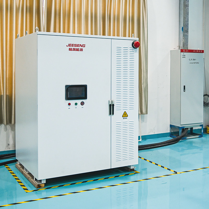 105KW 232KWh Armário de armazenamento de energia refrigerado por líquido para sistemas industriais e comerciais de armazenamento de energia